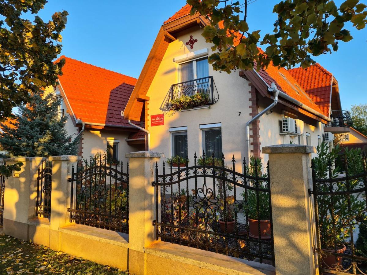 Villa Bellanova Hajdúszoboszló 外观 照片